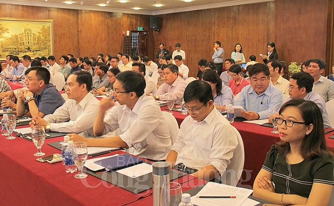 doanh nghiep xay dung va bat dong san doi thoai voi chinh quyen tp ho chi minh