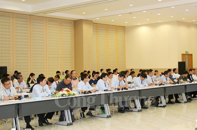 Bình Dương tập trung cải thiện môi trường đầu tư, nâng cao năng lực cạnh tranh binh duong tap trung cai thien moi truong dau tu nang cao nang luc canh tranh