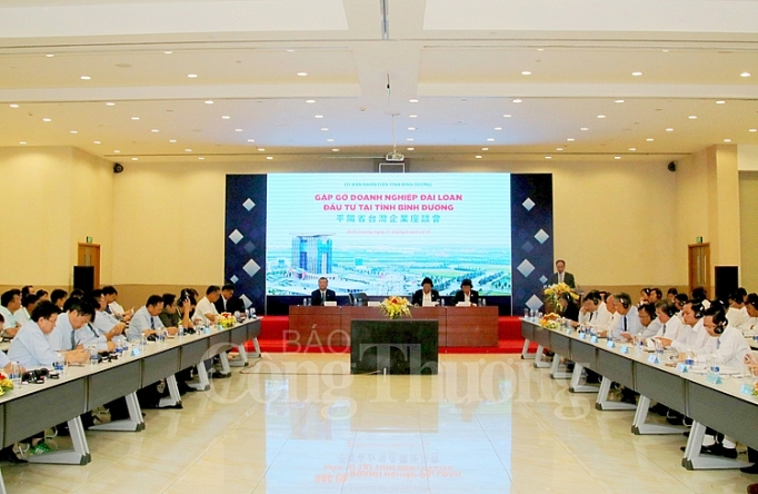 Bình Dương tập trung cải thiện môi trường đầu tư, nâng cao năng lực cạnh tranh binh duong tap trung cai thien moi truong dau tu nang cao nang luc canh tranh