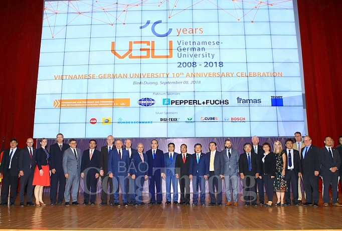 dai hoc viet duc noi hoi tu tinh hoa cua nen giao duc dong tay