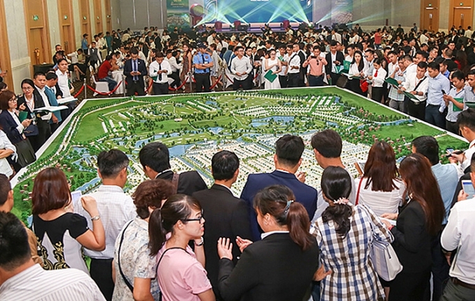 thi truong bat dong san soi dong nhung thang cuoi nam
