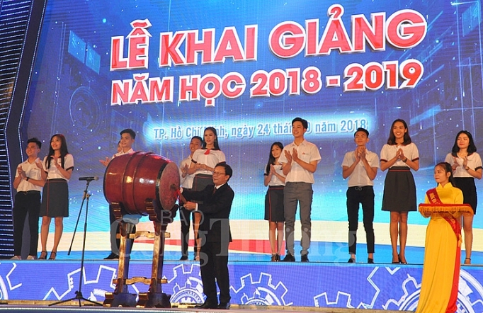 Đại học đầu tiên thuộc Bộ Công Thương đạt chuẩn kiểm định chất lượng khu vực AUN-QA dai hoc dau tien thuoc bo cong thuong dat chuan kiem dinh chat luong khu vuc aun qa