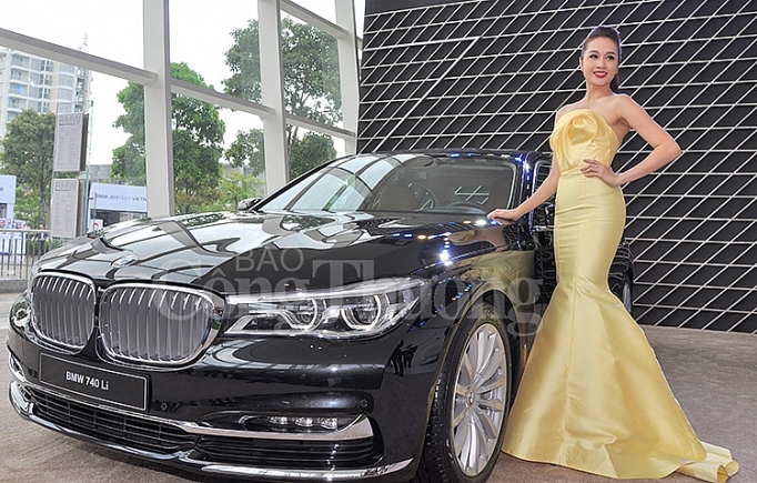 khai mac trien lam bmw joyfest vietnam 2018