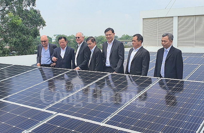 vsip becamex va sembcorp ra mat cac giai phap nang luong thong minh