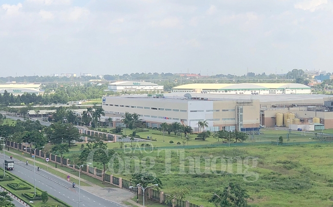 bat dong san cong nghiep thoi nam cham hut von nha dau tu