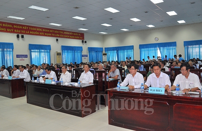 Đẩy mạnh tuyên truyền lắp đặt hệ thống năng lượng mặt trời áp mái day manh tuyen truyen lap dat he thong nang luong mat troi ap mai