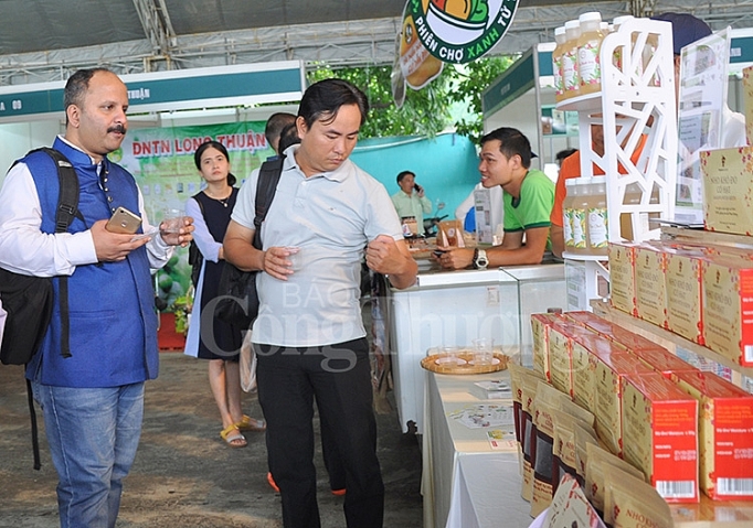 Khai mạc “Lễ hội sức khỏe và dinh dưỡng 2018” khai mac le hoi suc khoe va dinh duong 2018