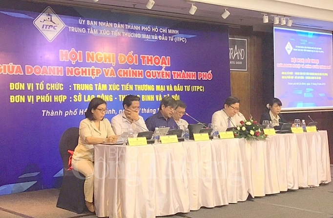 Doanh nghiệp đối thoại với chính quyền về chính sách lao động, việc làm doanh nghiep doi thoai voi chinh quyen ve chinh sach lao dong viec lam