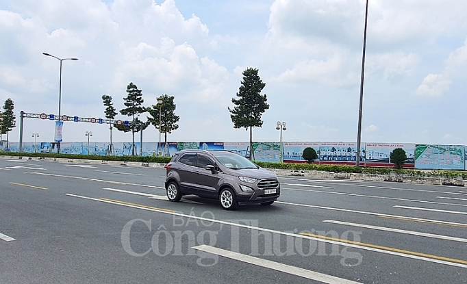 tinh uy binh duong thong tin vu chuyen nhuong 43ha dat cong khong qua dau gia