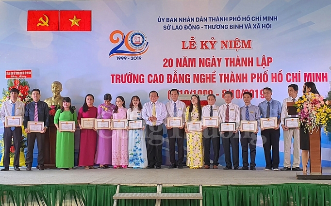 truong cao dang nghe tp ho chi minh da cung ung hon 30000 lao dong ky thuat tay nghe cao