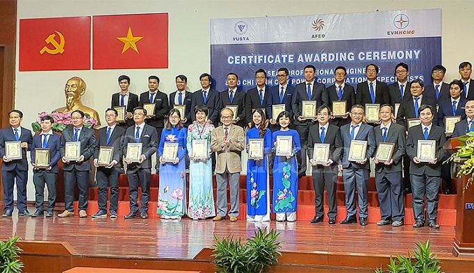 tp ho chi minh 70 ky su nganh dien nhan chung chi ky su chuyen nghiep asean