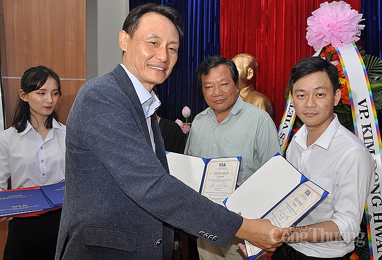 62 tư vấn viên khu vực phía Nam hoàn thành khóa đào tạo chuyên gia tư vấn công nghiệp hỗ trợ