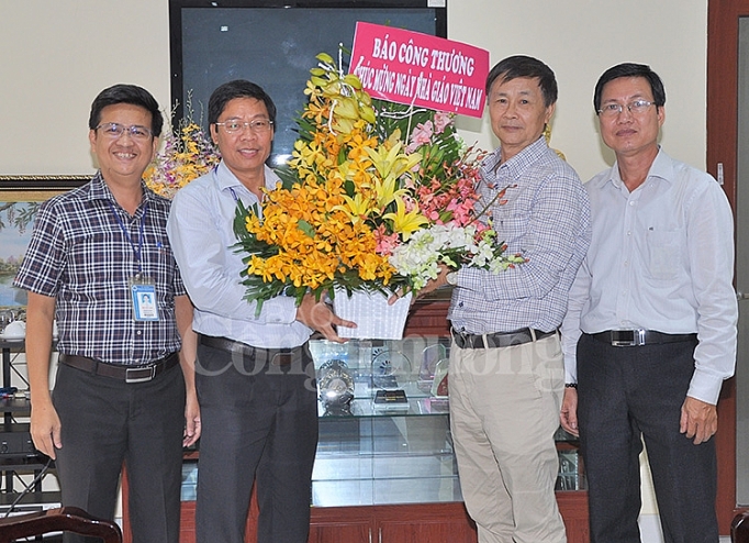 Văn phòng đại diện Báo Công Thương chúc mừng các trường nhân Ngày Nhà giáo Việt Nam van phong dai dien bao cong thuong chuc mung cac truong nhan ngay nha giao viet nam