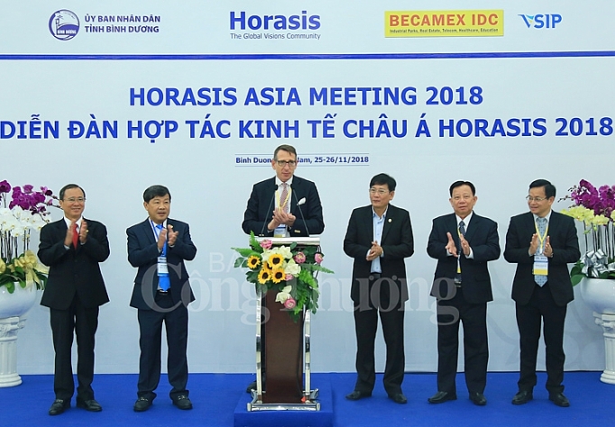 Diễn đàn kinh tế châu Á năm 2018 diễn ra nhiều phiên họp quan trọng dien dan kinh te chau a nam 2018 dien ra nhieu phien hop quan trong