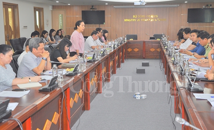 bo cong thuong lam viec voi tp ho chi minh ve cung ung hang hoa tet canh ty 2020