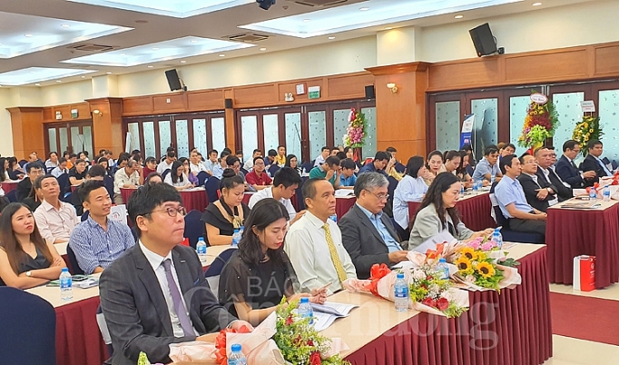 Tiềm năng và cơ hội đầu tư cổ phiếu bất động sản Việt Nam còn lớn tiem nang va co hoi dau tu co phieu bat dong san viet nam con lon