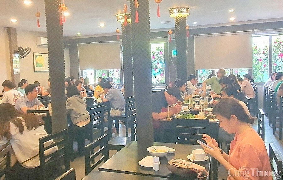 60% doanh nghiệp, cơ sở phục vụ ăn uống tại TP. Hồ Chí Minh đã hoạt động lại