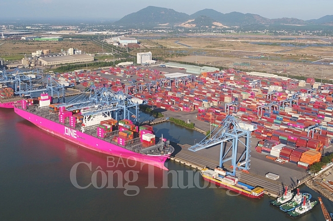 cang container quoc te tan cang cai mep don teu thu 15 trieu