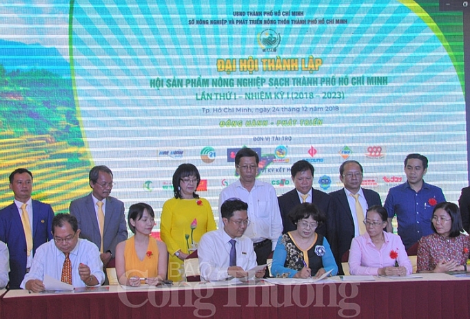 day manh hop tac dau tu san xuat kinh doanh san pham nong nghiep sach