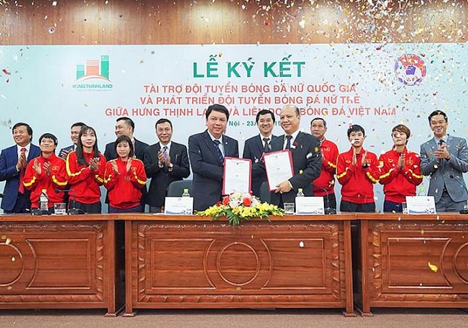 doi tuyen bong da nu viet nam nhan goi tai tro khung cho giac mo world cup