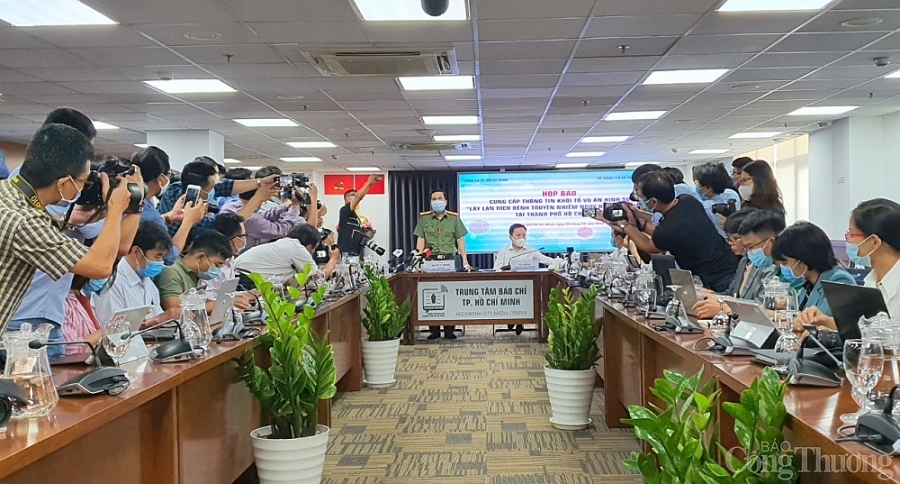 Khởi tố hình sự vụ án tiếp viên hàng không “làm lây lan dịch Covid-19”