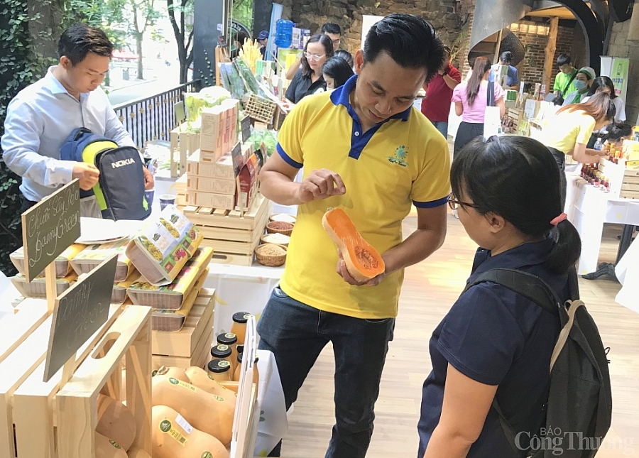 Ra mắt Cổng thông tin Chuẩn Hội Nhập - kết nối với khách hàng thế giới