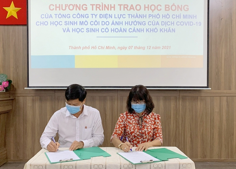 EVNHCMC: Tiếp tục bảo trợ học sinh có hoàn cảnh đặc biệt vì dịch Covid