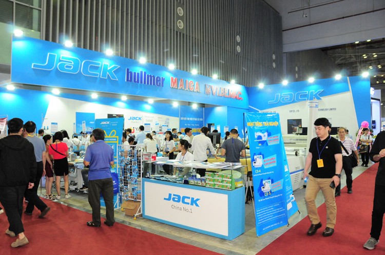 Triển lãm năm 2019 thu hút tổng cộng 28.802 khách tham quan thương mại