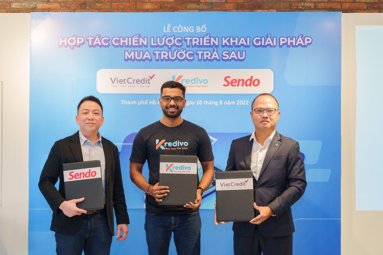 Kredivo và VietCredit hợp tác cung cấp dịch vụ mua trước trả sau trên sàn thương mại điện tử Sendo Kredivo và VietCredit hợp tác cung cấp dịch vụ mua trước trả sau trên sàn thương mại điện tử Sendo