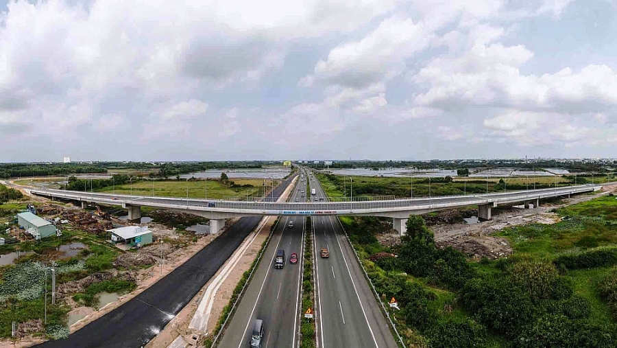 Tứ giác kinh tế Đông Nam bộ: Sức bật mạnh mẽ sau 47 năm giải phóng Tứ giác kinh tế Đông Nam bộ: Sức bật mạnh mẽ sau 47 năm giải phóng