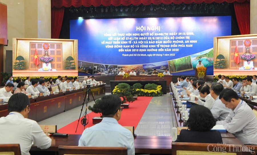 Thủ tướng Chính phủ Phạm Minh Chính chủ trì Hội nghị tổng kết 15 năm thực hiện Nghị quyết số 53-NQ/TW