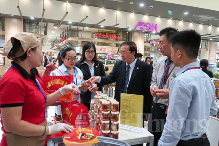 Tạo điều kiện tốt nhất cho người tiêu dùng tiếp cận hàng Việt tao dieu kien tot nhat cho nguoi tieu dung tiep can hang viet