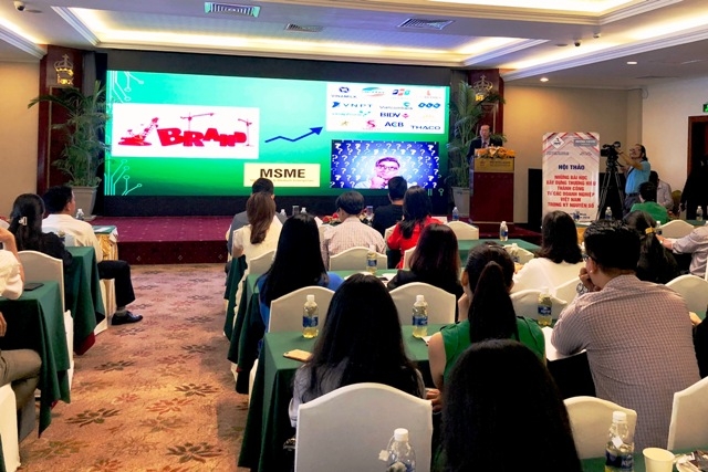 xay dung thuong hieu doanh nghiep trong ky nguyen so can thay doi va thich ung nhanh