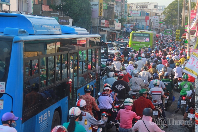 tpho chi minh nguoi xe day dac trong nhung ngay giap tet