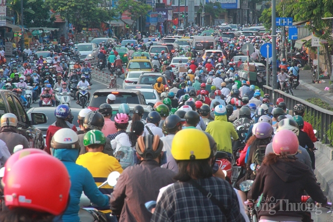 tpho chi minh nguoi xe day dac trong nhung ngay giap tet