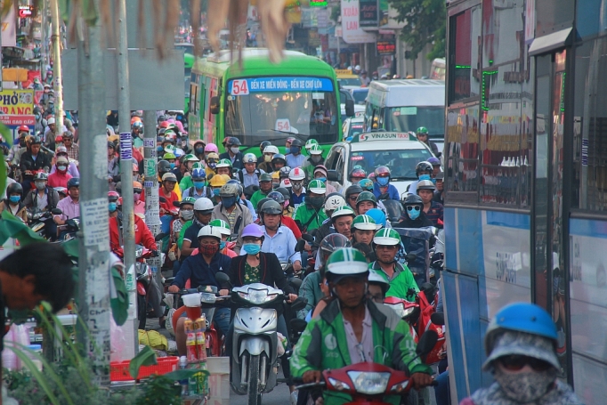 tpho chi minh nguoi xe day dac trong nhung ngay giap tet