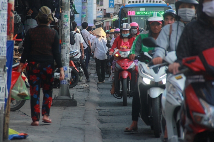 tpho chi minh nguoi xe day dac trong nhung ngay giap tet
