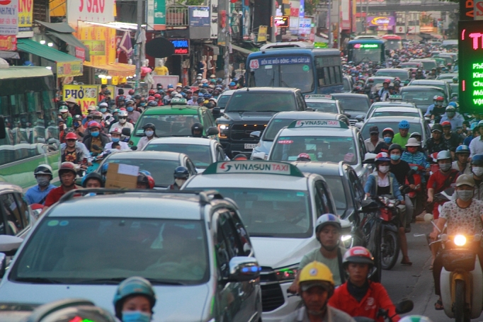 tpho chi minh nguoi xe day dac trong nhung ngay giap tet