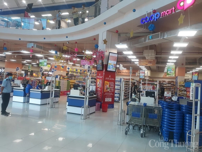 nhieu diem vui choi mua sam o sai gon vang ve vi dich corona