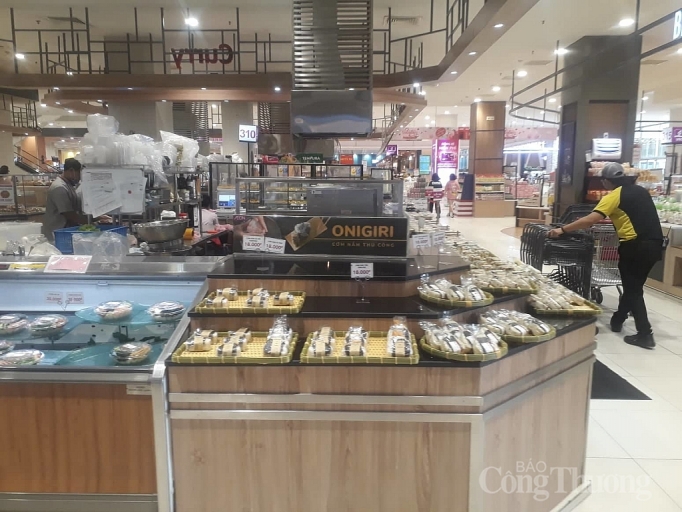 nhieu diem vui choi mua sam o sai gon vang ve vi dich corona