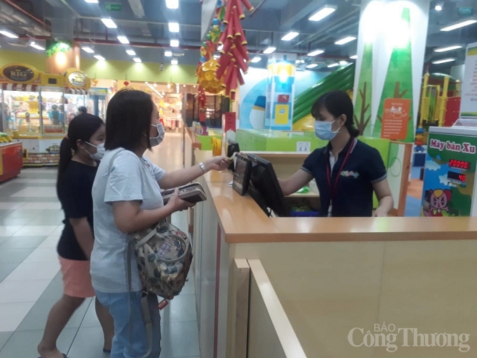 nhieu diem vui choi mua sam o sai gon vang ve vi dich corona