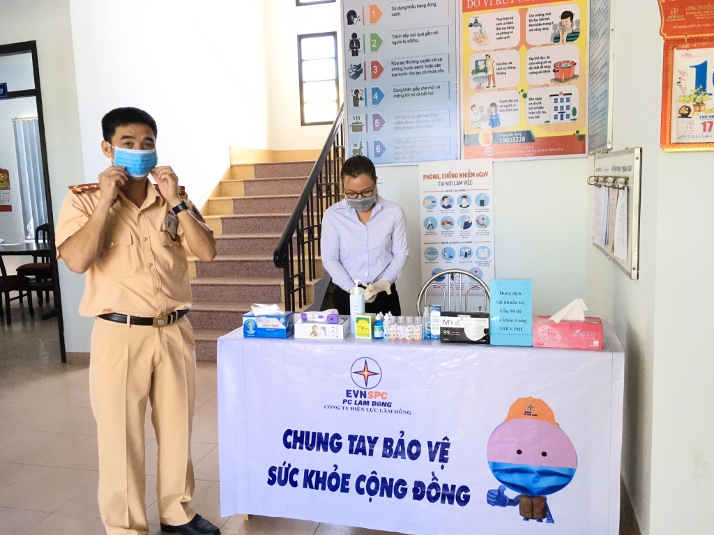 PC Lâm Đồng: Đồng hành cùng khách hàng phòng chống lây nhiễm virus Corona pc lam dong dong hanh cung khach hang phong chong lay nhiem virus corona