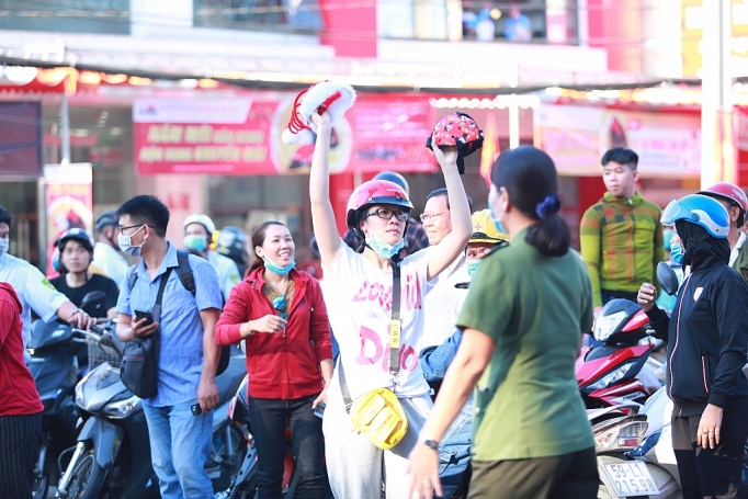 tpho chi minh hon 4000 thanh nien len duong nhap ngu