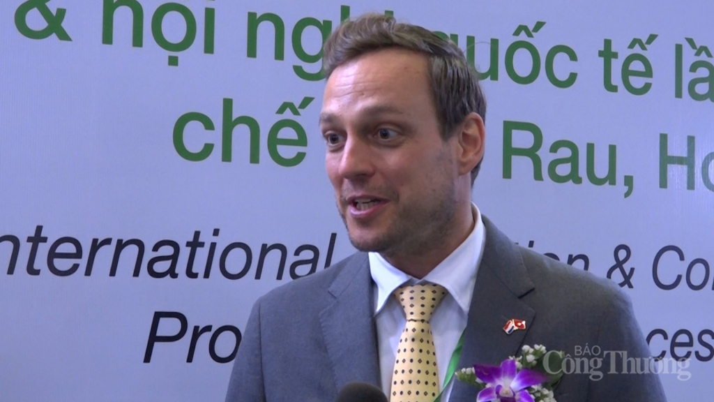 tai co cau da dang hoa thi truong nong san