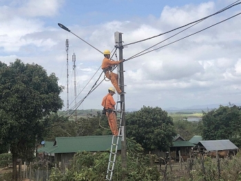 Đắk Lắk: Hoàn thành công trình “Thắp sáng đường quê” tại buôn căn cứ cách mạng