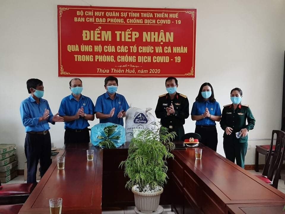 Thừa Thiên Huế: Nhiều hoạt động chia sẻ khó khăn với người dân bị ảnh hưởng dịch bệnh Covid-19 thua thien hue nhieu hoat dong chia se kho khan voi nguoi dan bi anh huong dich benh covid 19