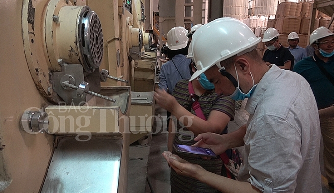 can canh cac nha may che bien gao lon nhat dong bang song cuu long