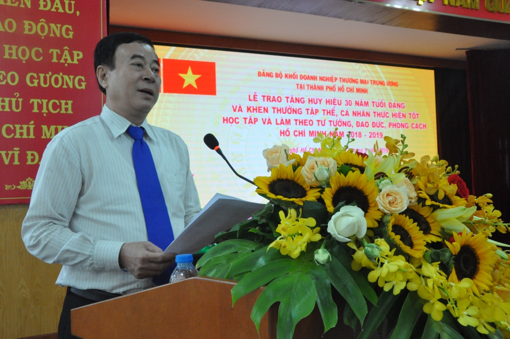 Khen thưởng tập thể cá nhân thực hiện tốt học tập và làm theo tư tưởng, đạo đức, phong cách Hồ Chí Minh khen thuong tap the ca nhan thuc hien tot hoc tap va lam theo tu tuong dao duc phong cach ho chi minh