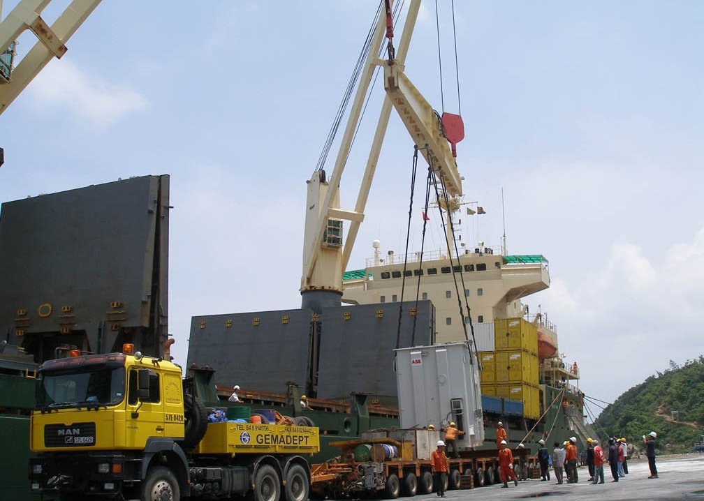 thua thien hue dam bao thong quan hang hoa gan voi phong dich covid 19