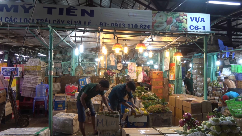 tp ho chi minh ban hanh gia dich vu tai cho cho cac quan huyen